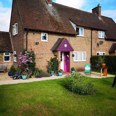 Avebury Life Panzió Kültér fotó